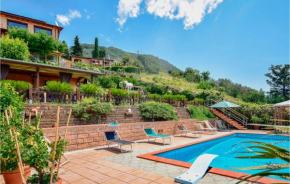 Gorgeous Home In Camaiore With Jacuzzi
